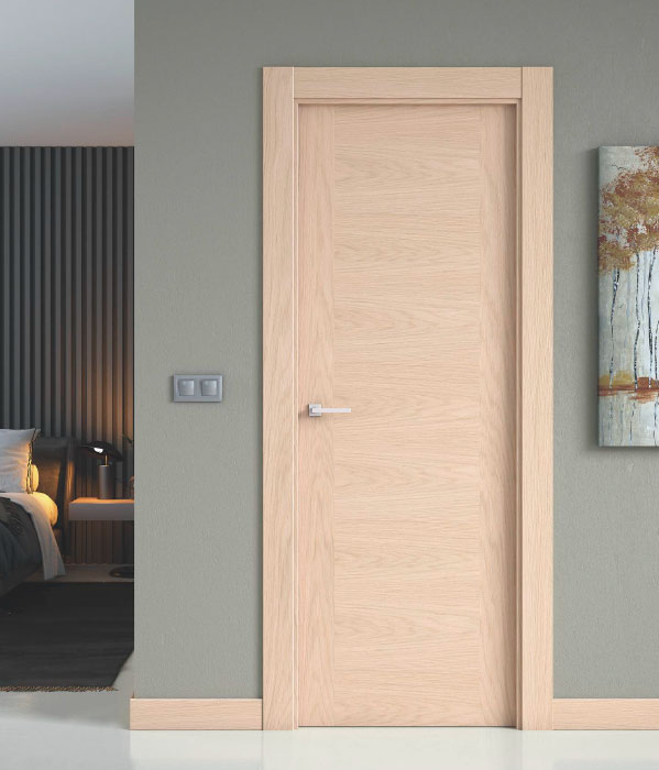 puerta de madera laminada clásica